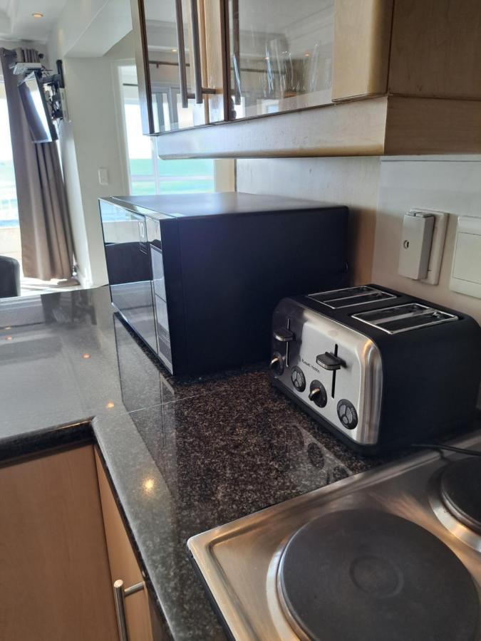 3 Bedroom Sea Facing Family Apartment Cape Town Moullie Point Eksteriør bilde
